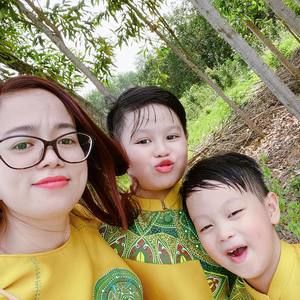 Meet your Posher, Hoàng